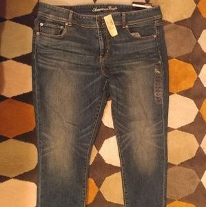 American Eagle 18 Regular Cropped Jeans NWT